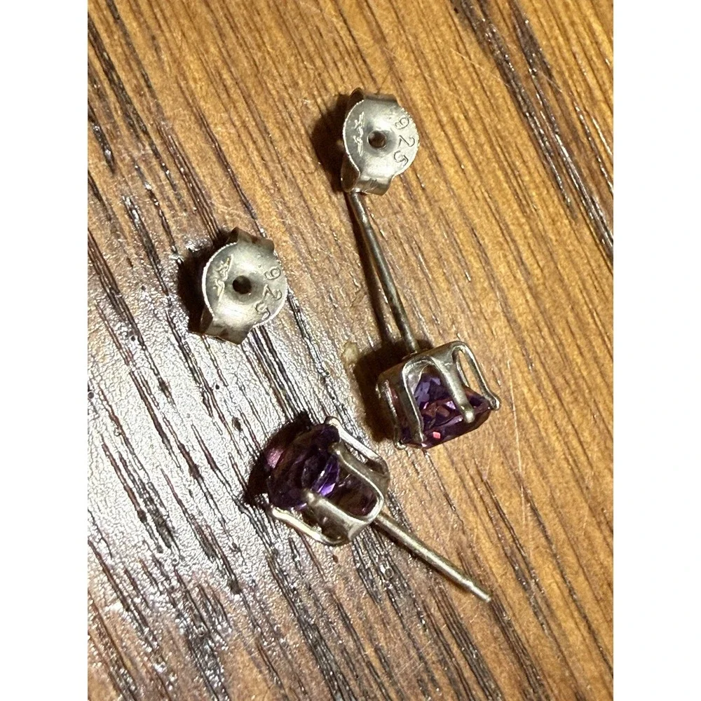 Sterling Silver Round Cut Amethyst Stud Earring